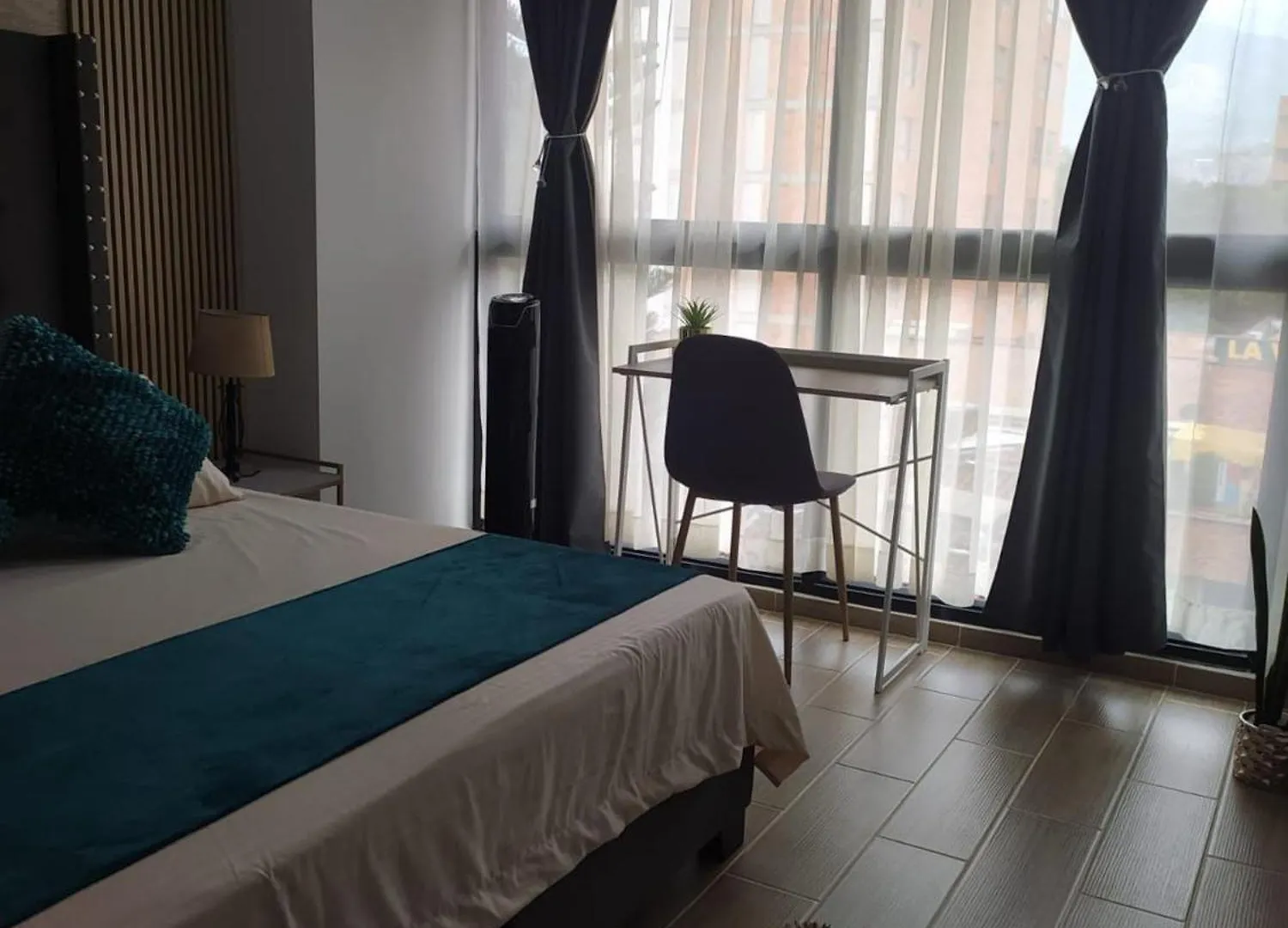Metro Floresta Acogedor Apartaestudio 메딜린 아파트