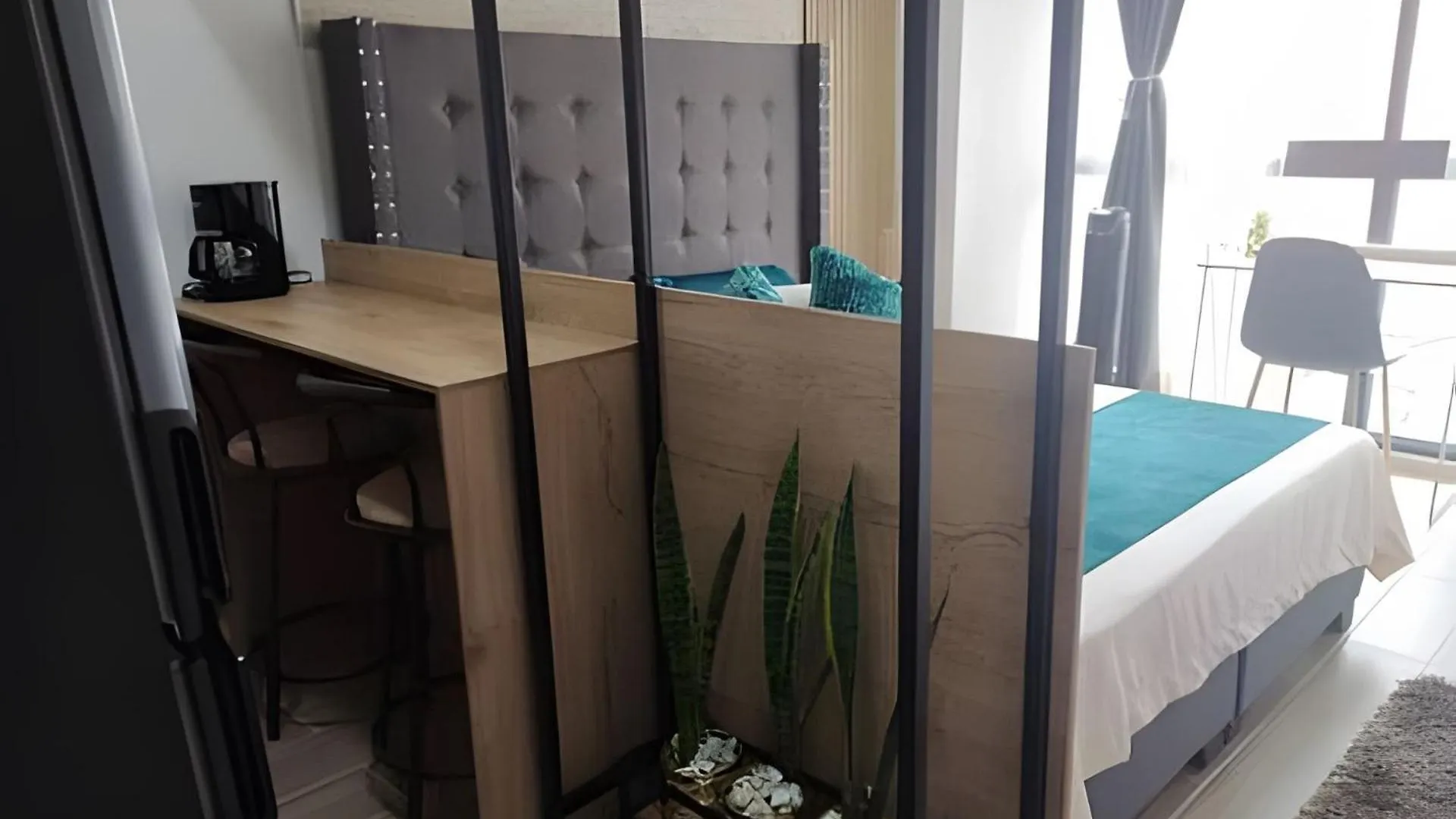 Metro Floresta Acogedor Apartaestudio 메딜린 0*,  콜롬비아