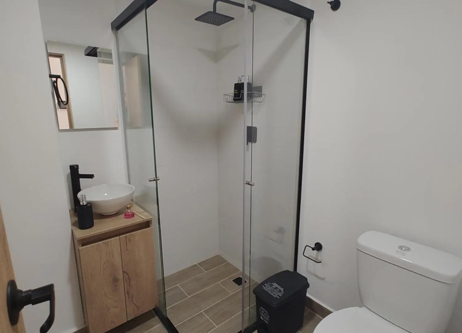 Metro Floresta Acogedor Apartaestudio 메딜린 아파트